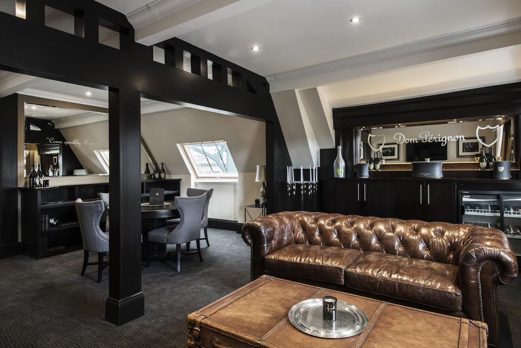 The Vermont Aparthotel Нюкасъл ъпон Тайн Екстериор снимка