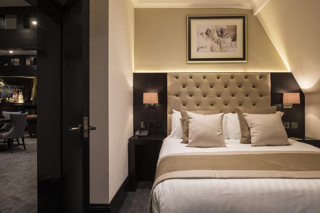 The Vermont Aparthotel Нюкасъл ъпон Тайн Стая снимка