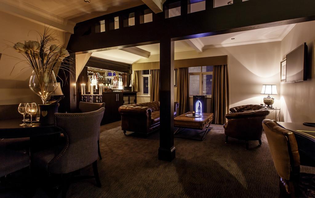 The Vermont Aparthotel Нюкасъл ъпон Тайн Стая снимка