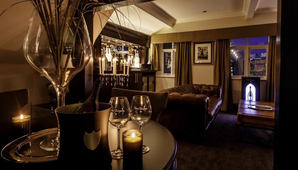 The Vermont Aparthotel Нюкасъл ъпон Тайн Стая снимка