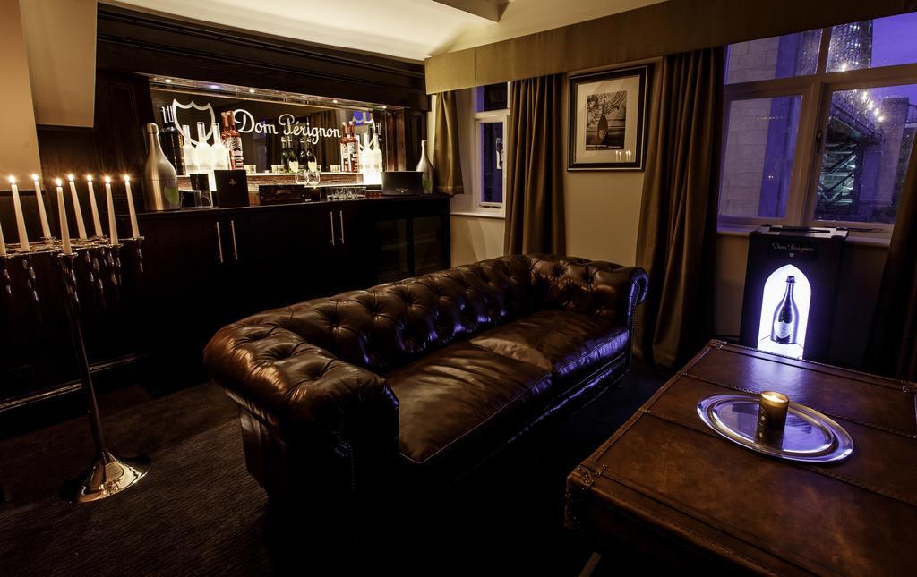 The Vermont Aparthotel Нюкасъл ъпон Тайн Стая снимка