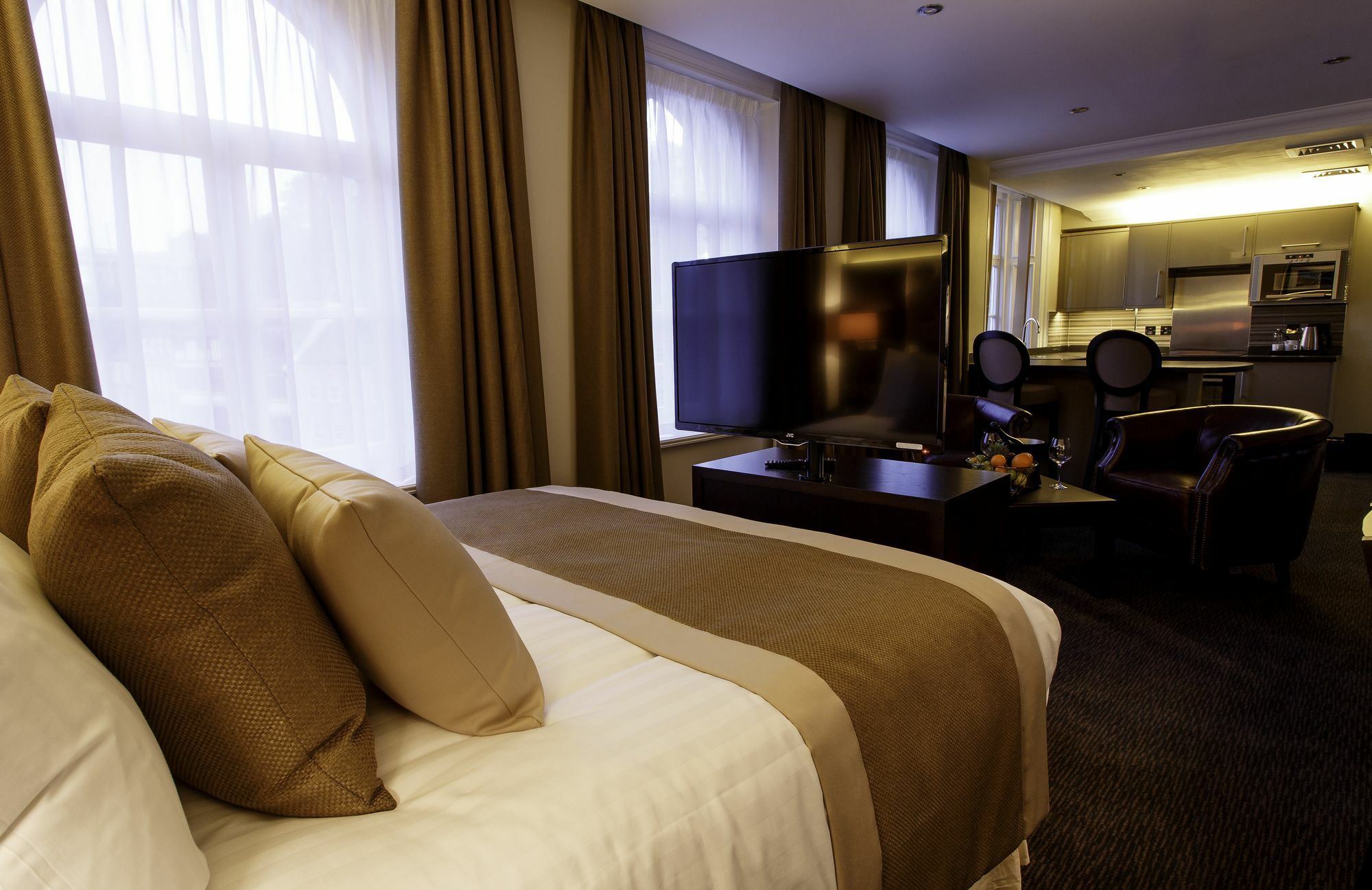 The Vermont Aparthotel Нюкасъл ъпон Тайн Екстериор снимка